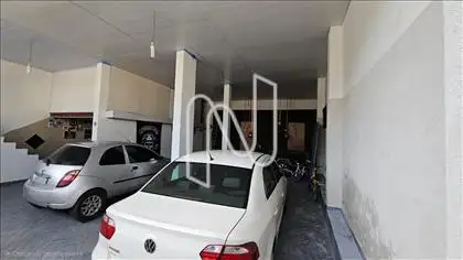 Garagem - Parte Pode Ser Transformado Em Loja