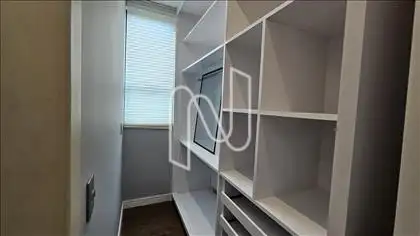 Closet Semi-Suíte 01 