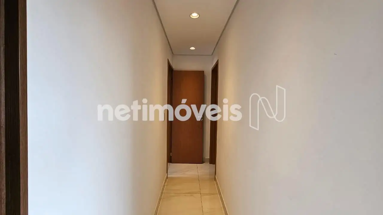 1º Pvto: Corredor Acesso para os Quartos.