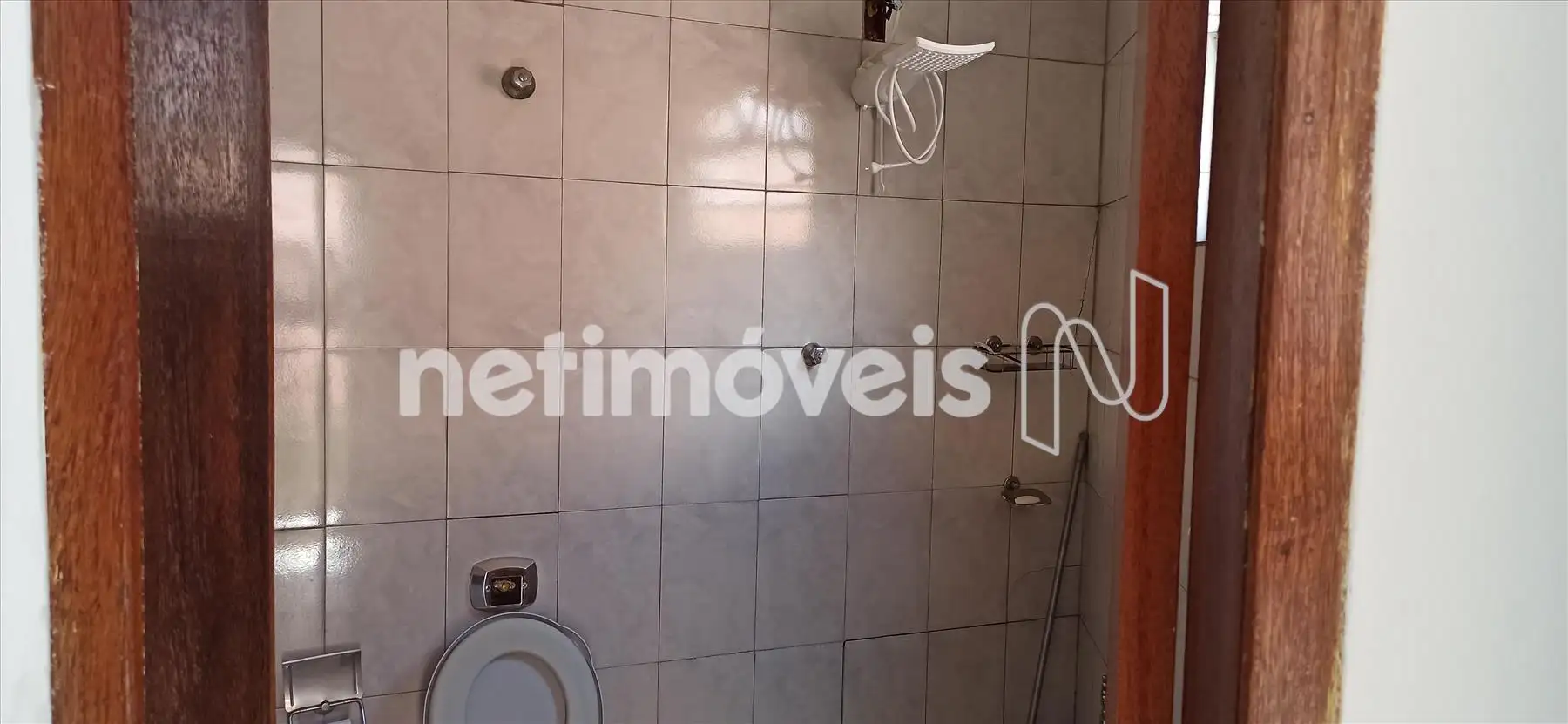 BANHEIRO SEGUNDO PAVIMENTO