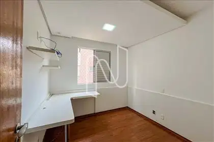 Quarto 02 -  com escritório  e  armário 