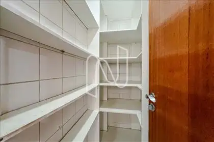 Banho empregada revertido dispensa 