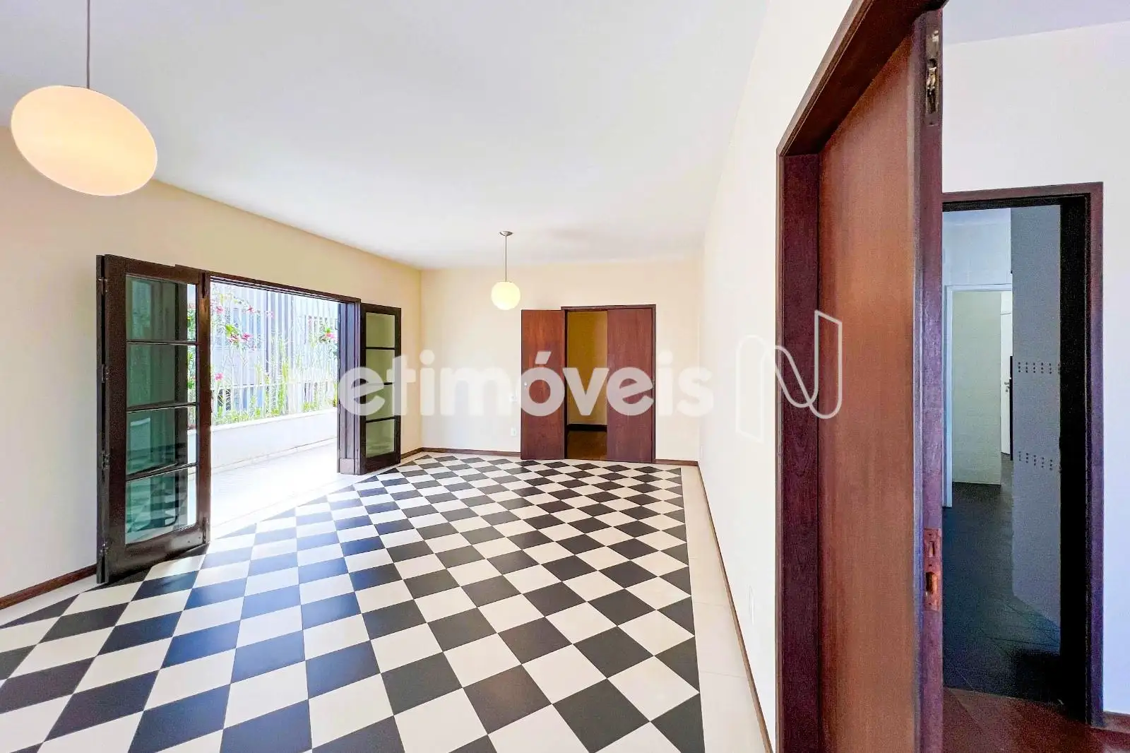 Acesso Sala de Jantar e Cozinha 