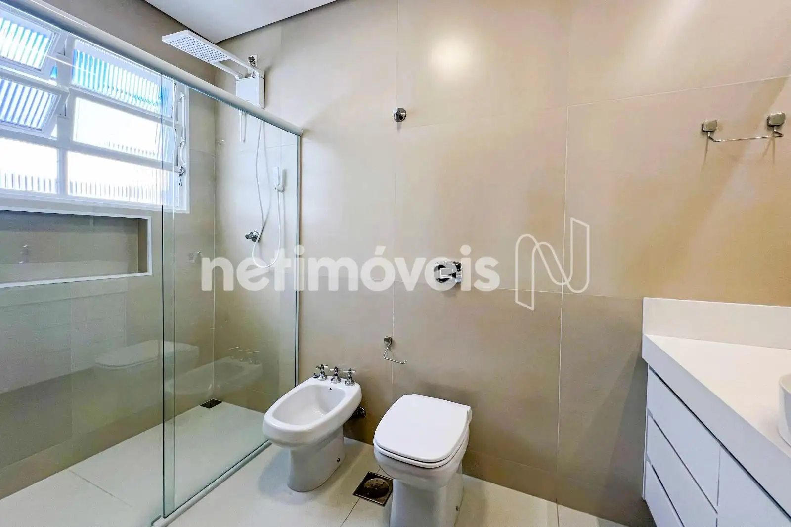 Quarto 01 com Suíte 