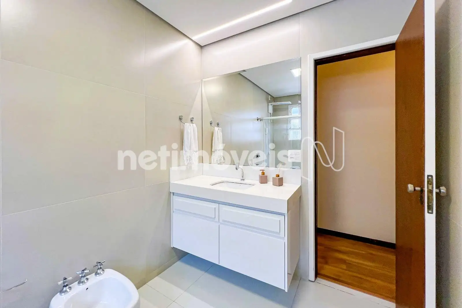 Quarto 01 com Suíte 