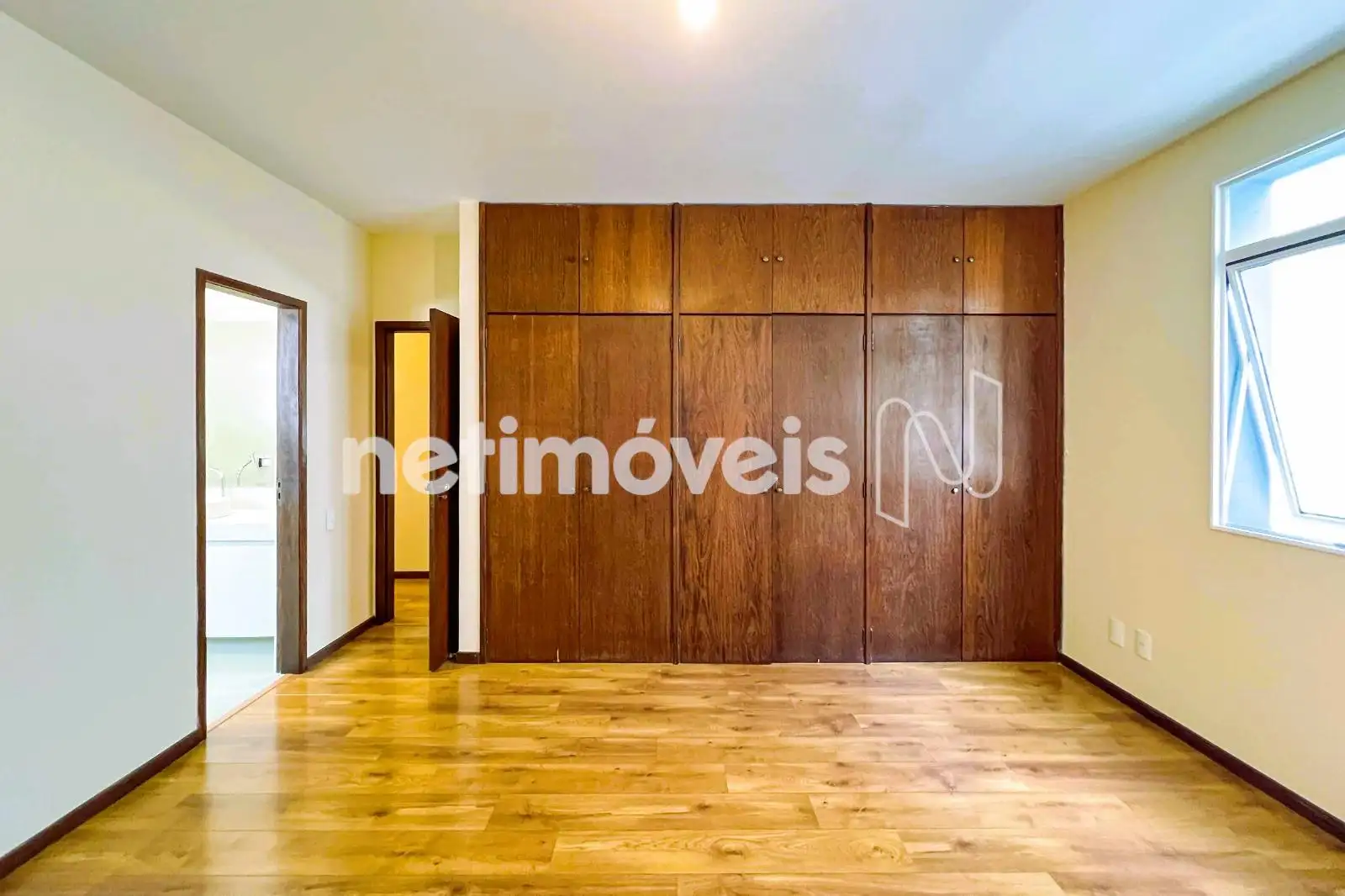 Quarto 01 com Suíte 