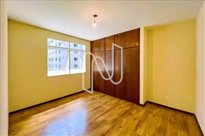  Quarto 03- com armário  