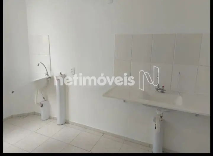 Cozinha e área de serviço