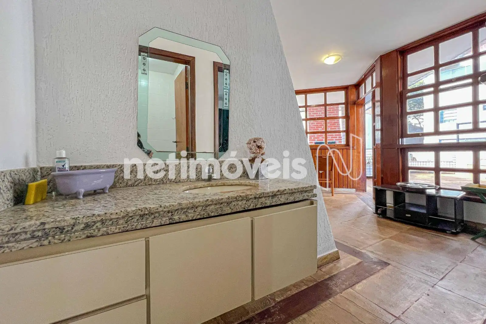 apoio banheiro e sauna