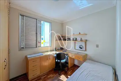 Quarto do meio