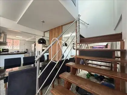 Acesso ao segundo andar
