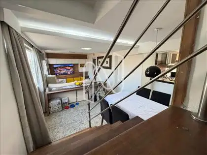 acesso ao primeiro andar