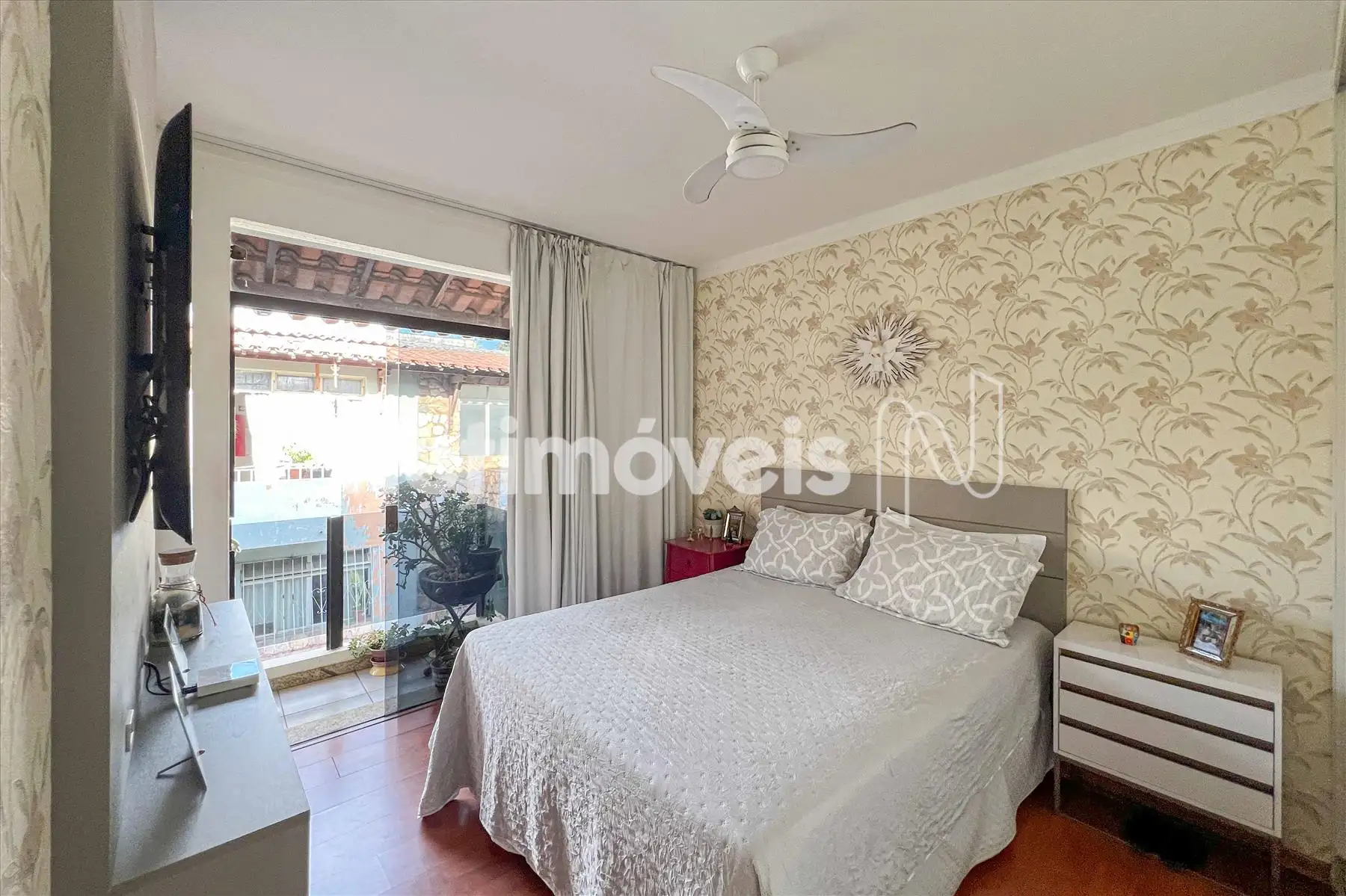 Quarto principal com varanda