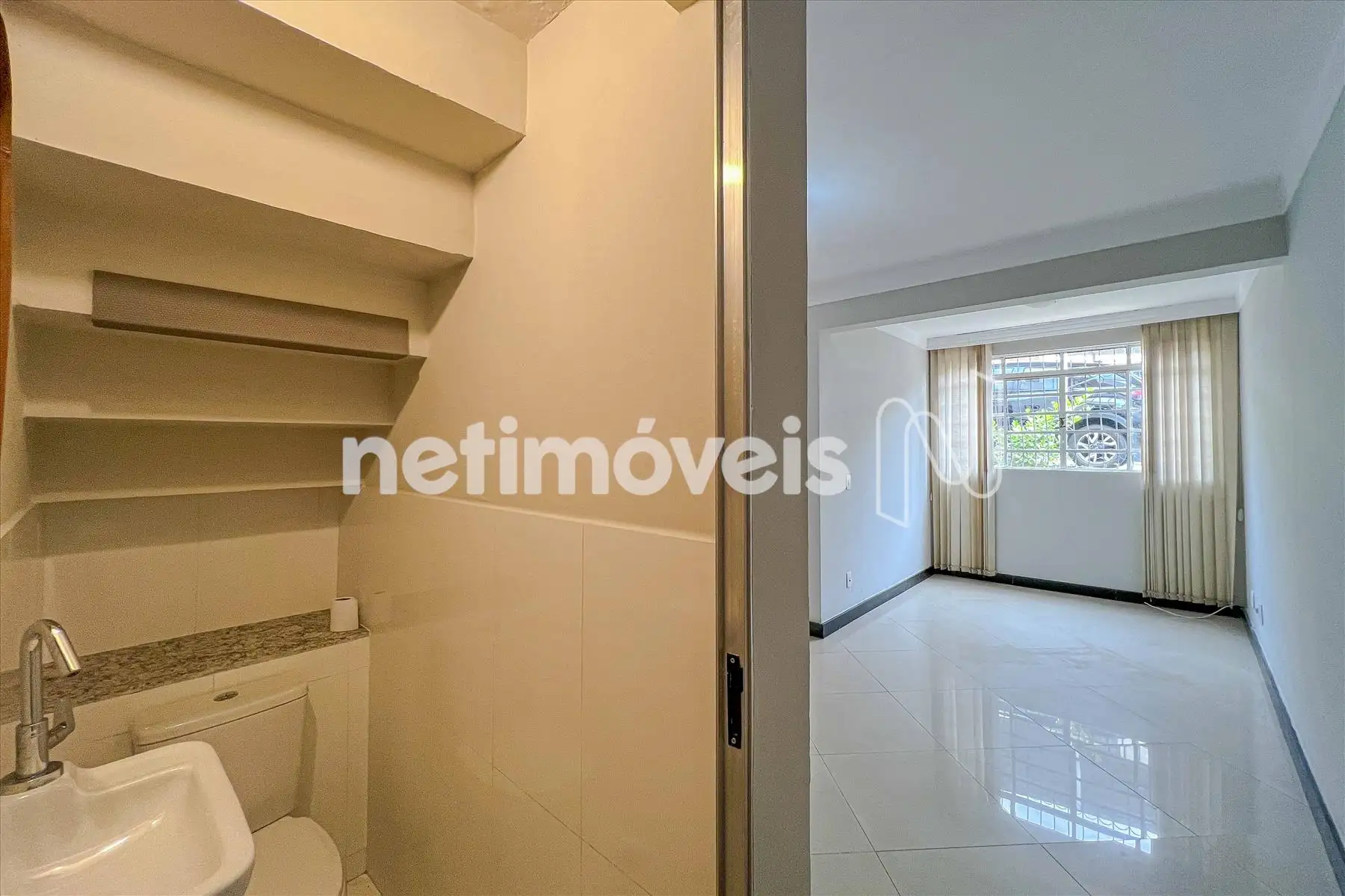 Corredor sala/lavabo