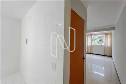 Corredor sala/lavabo/cozinha