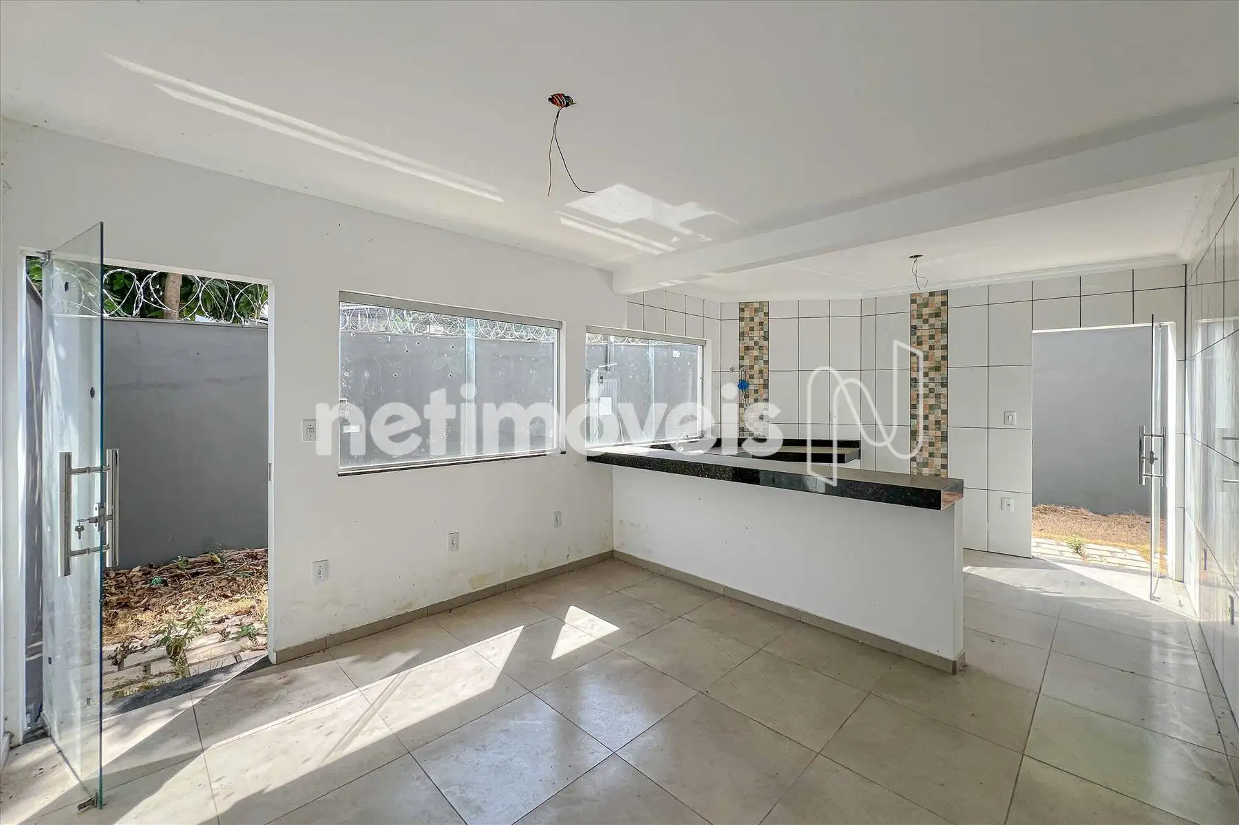 Casa geminada para comprar com 150 m², 3 quartos, 2 banheiros, 2 vagas em Rua Palestina, São Salvador, Belo Horizonte