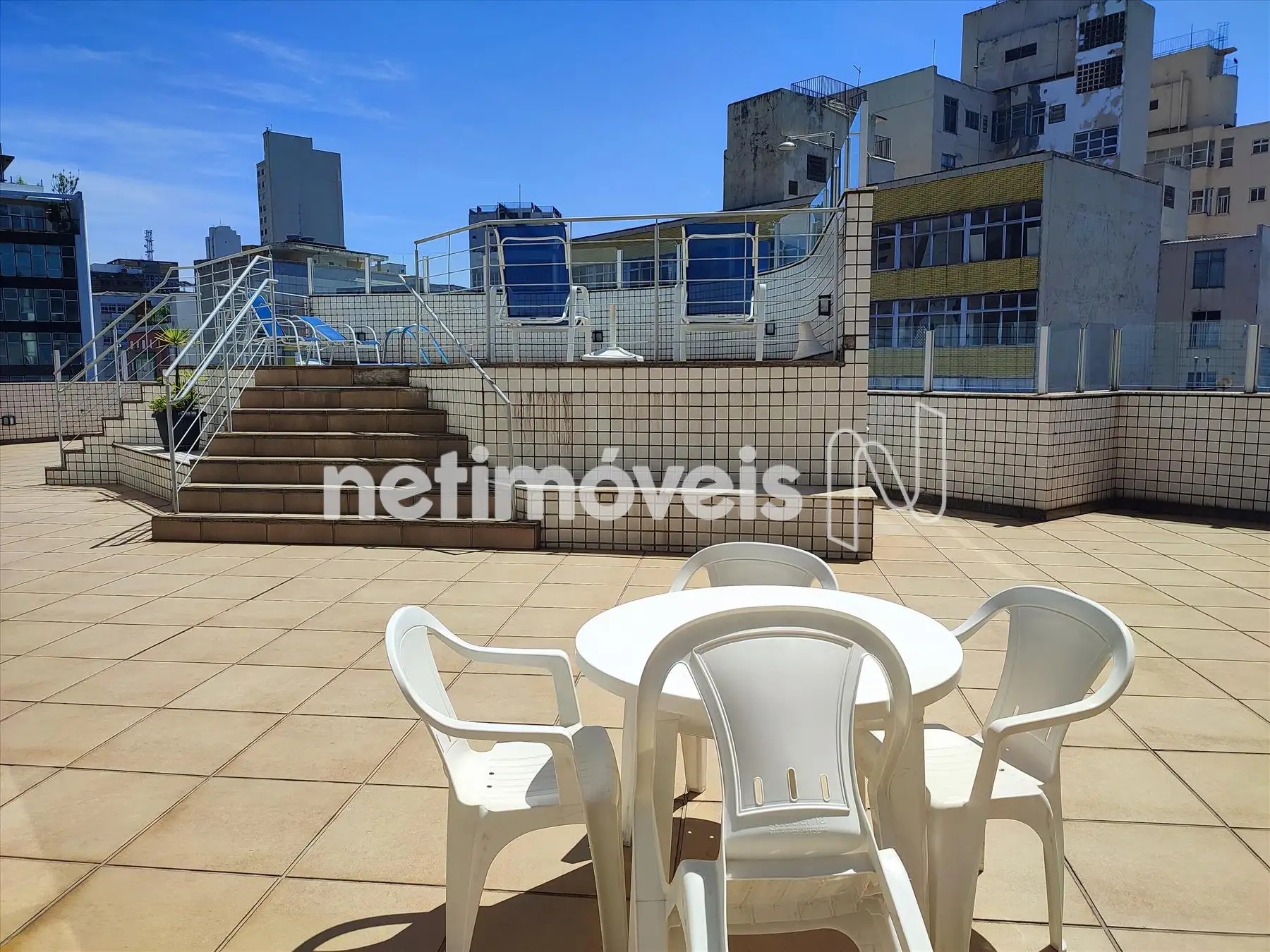 Rooftop com Piscina 