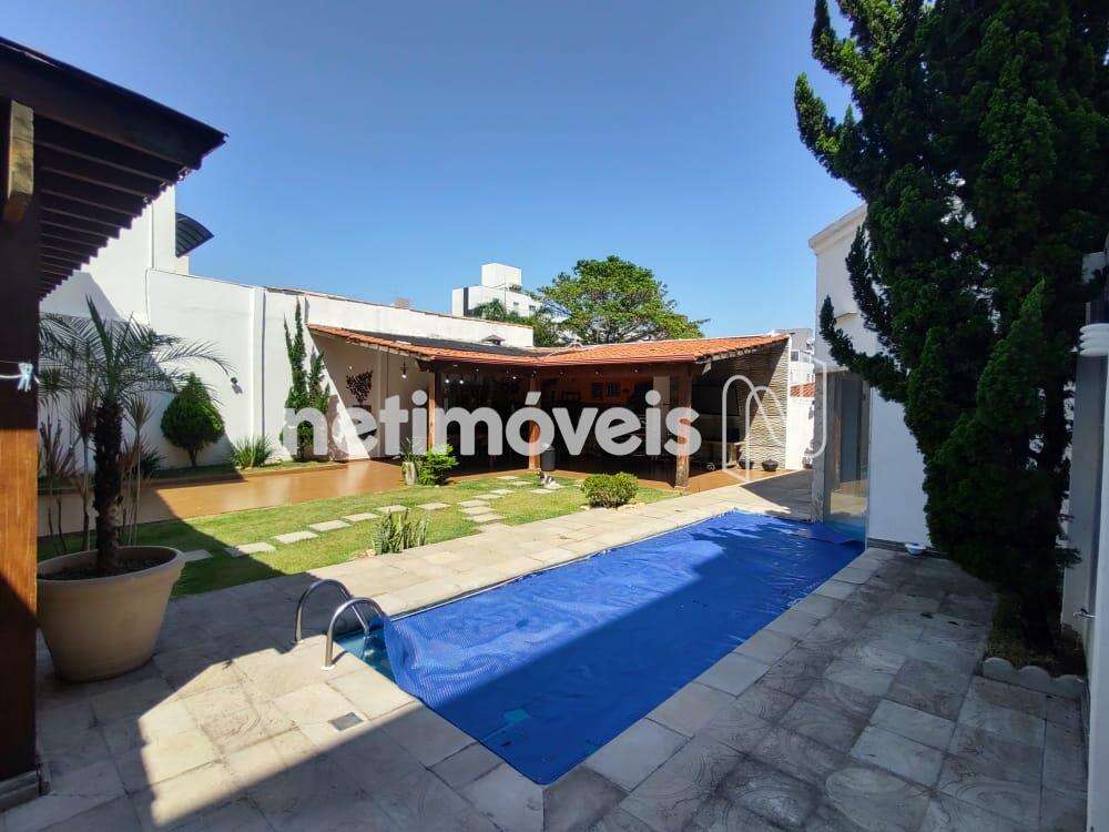 Casa-05Quartos-Suíte-Piscina-Sauna-Castelo