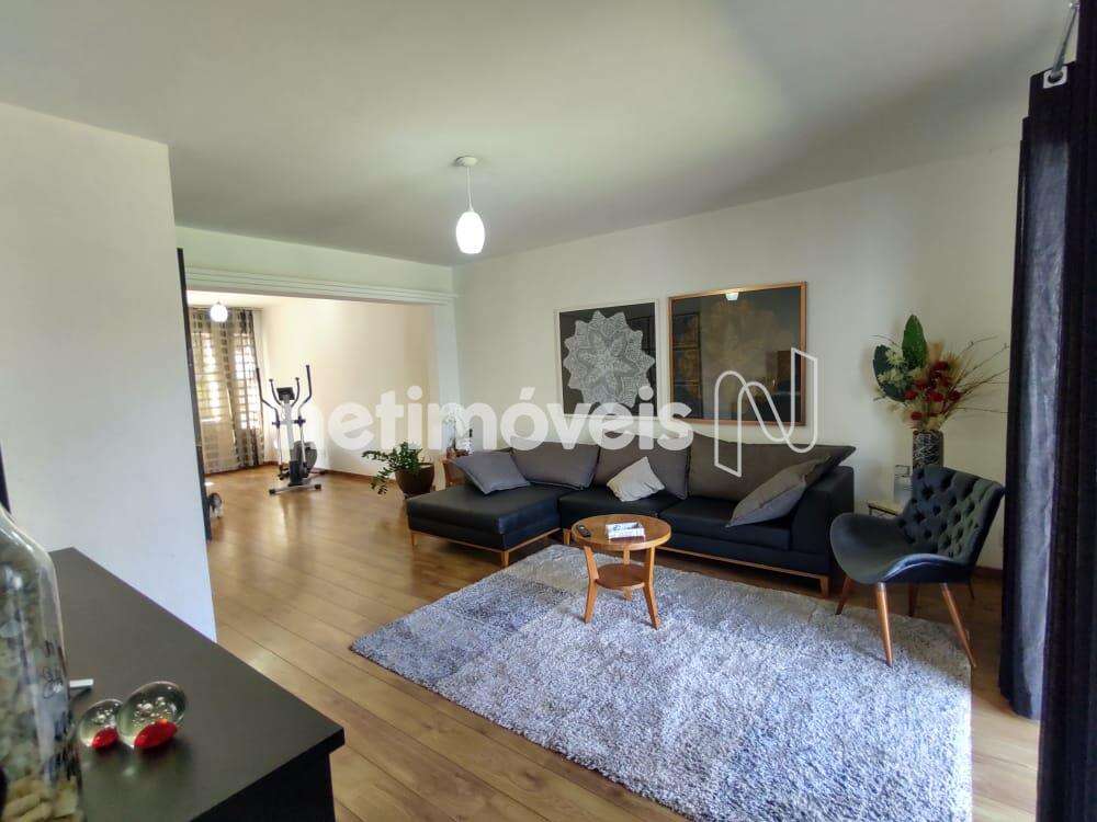 Casa-05Quartos-Suíte-Piscina-Sauna-Castelo