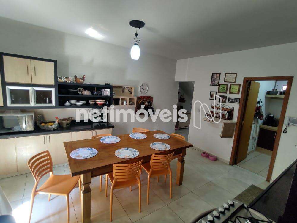 Casa-05Quartos-Suíte-Piscina-Sauna-Castelo