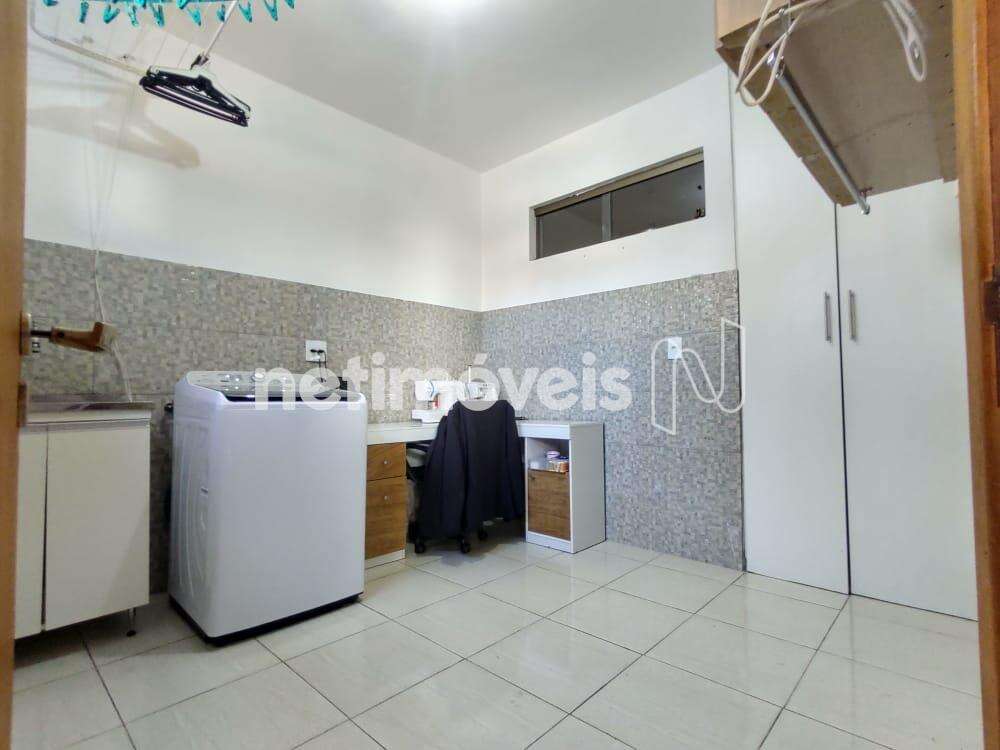 Casa-05Quartos-Suíte-Piscina-Sauna-Castelo