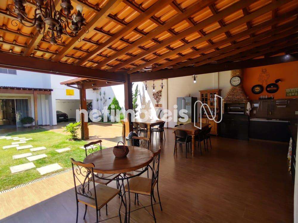 Casa-05Quartos-Suíte-Piscina-Sauna-Castelo