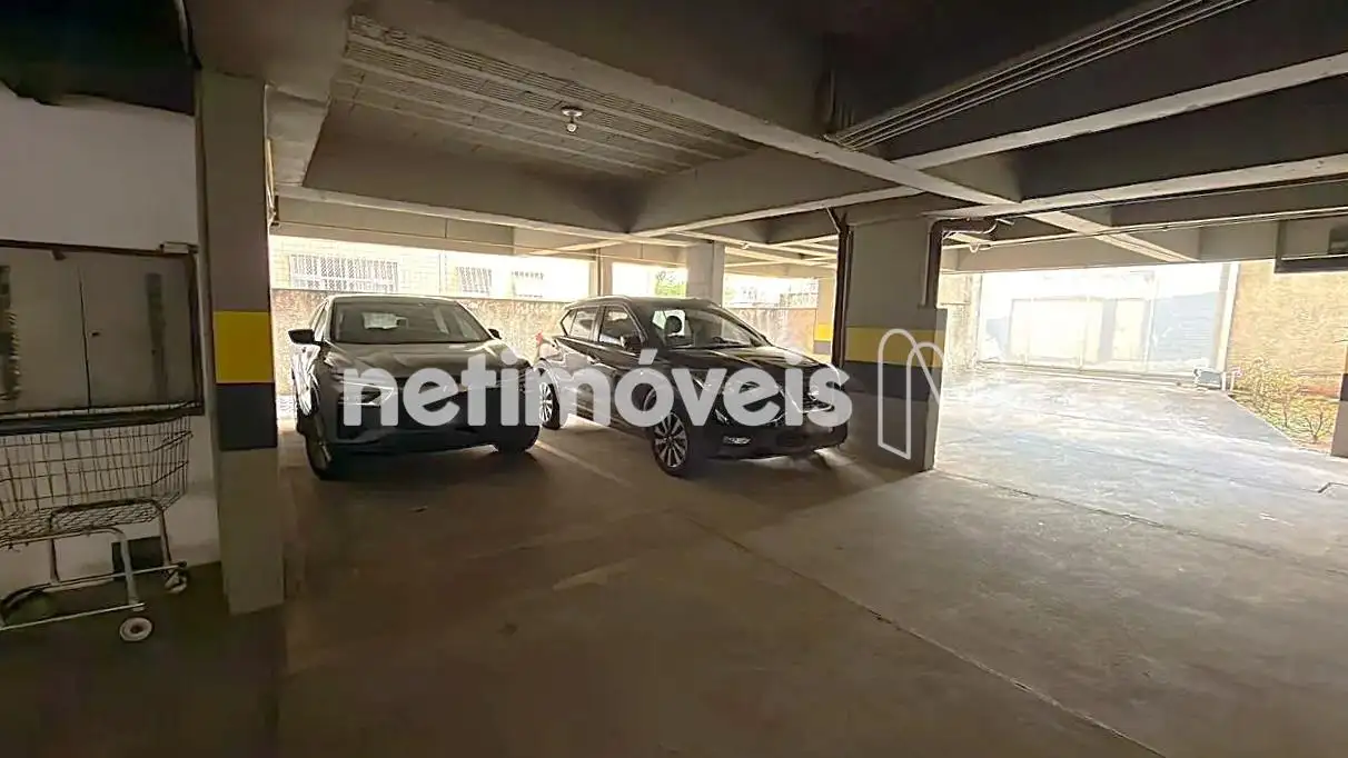 2 vagas de garagem em linha