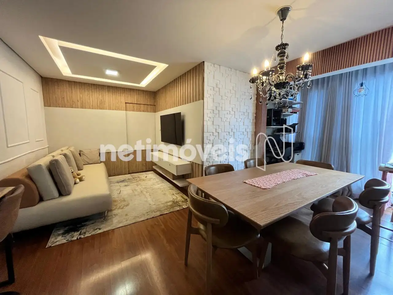 Sala de estar e jantar