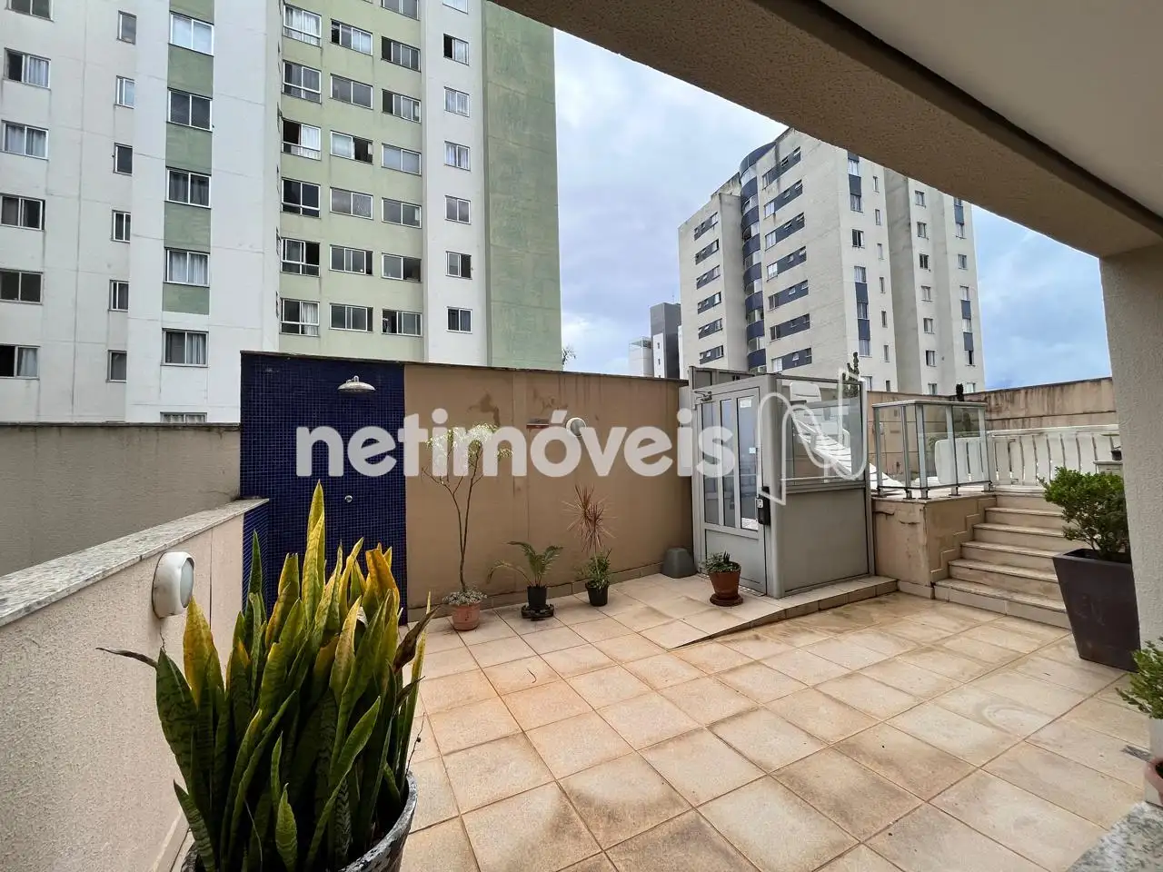 Área aberta salão de festas