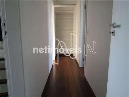 hall interno quartos