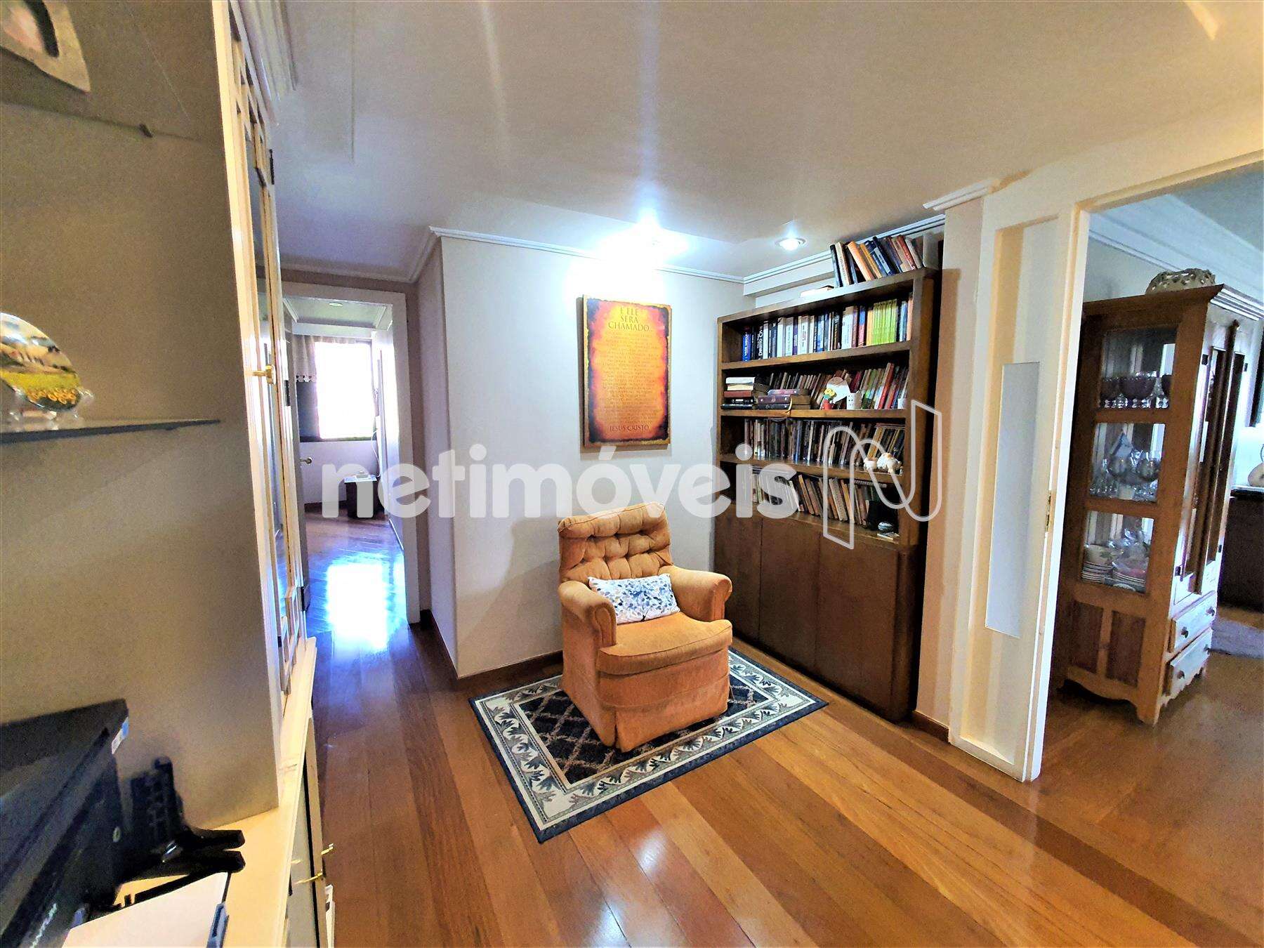 Apartamento 04 Quartos- Funcionários