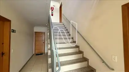 Escada para o apartamento