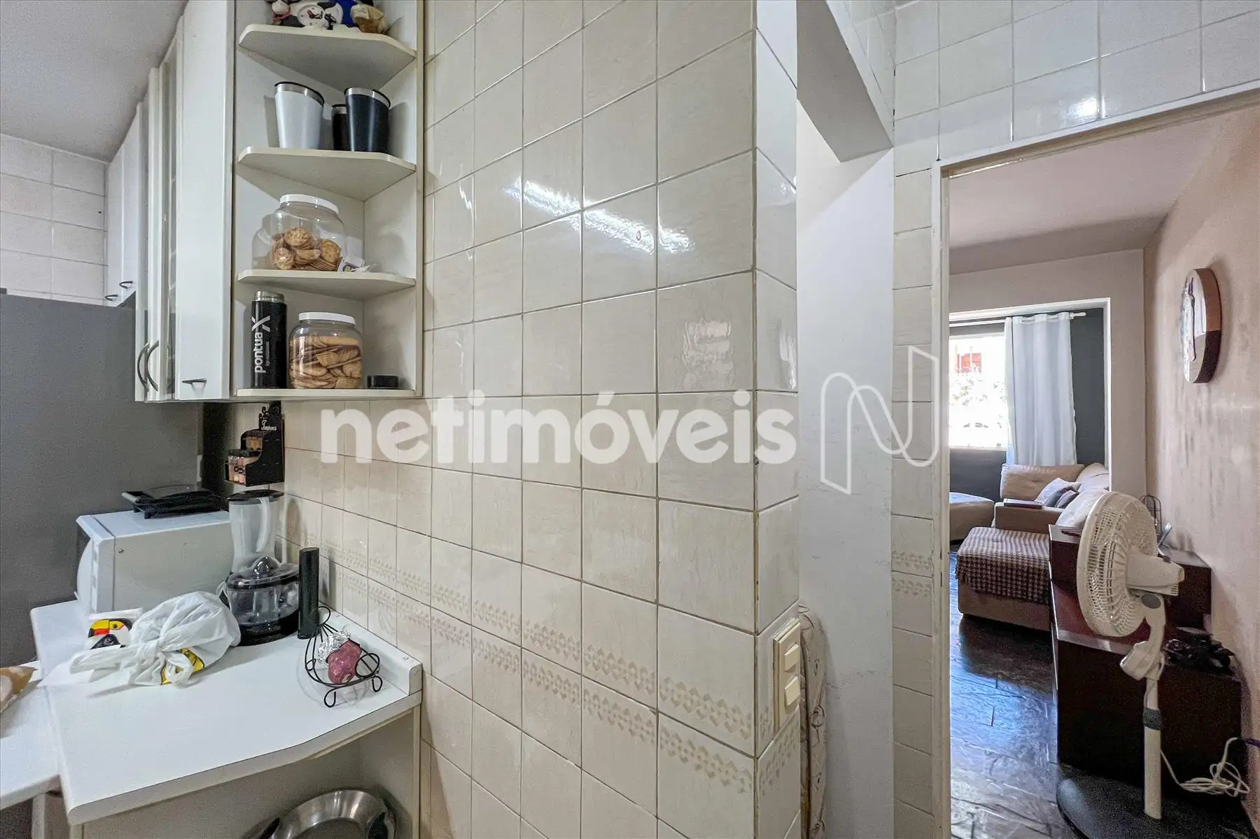 Corredor da sala para cozinha