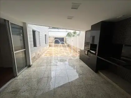 Churrasqueira / Área Externa