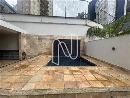 Piscina / Área Externa