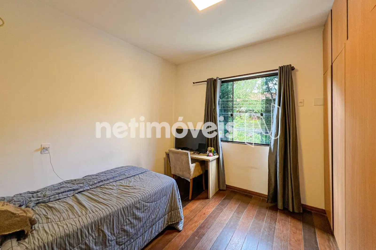 Quarto04- armário reformado