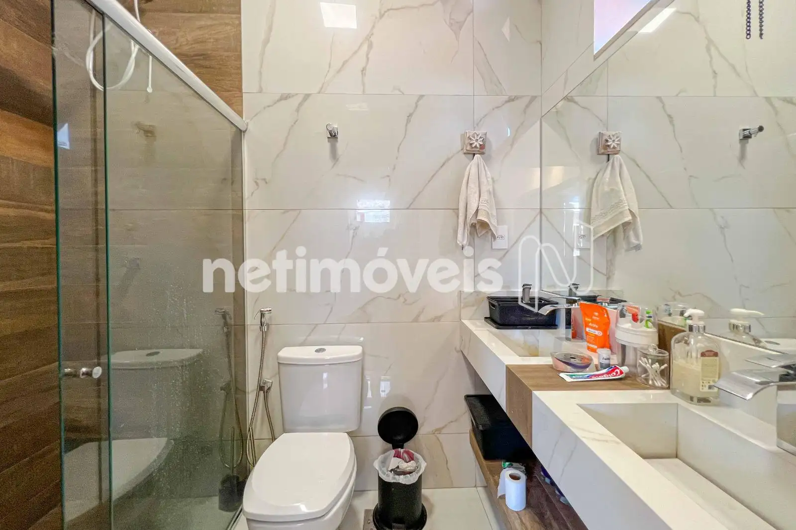 Quarto02- Suíte  Master 2 pias 