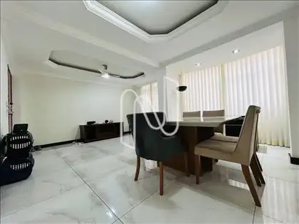   Sala de estar e jantar