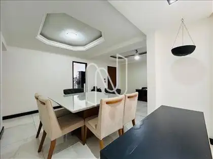   Sala de estar e jantar