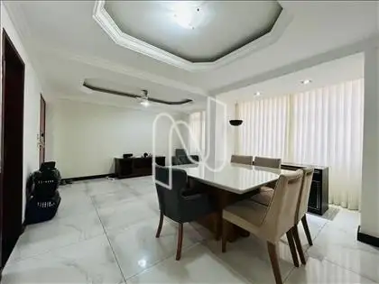  Sala de estar e jantar