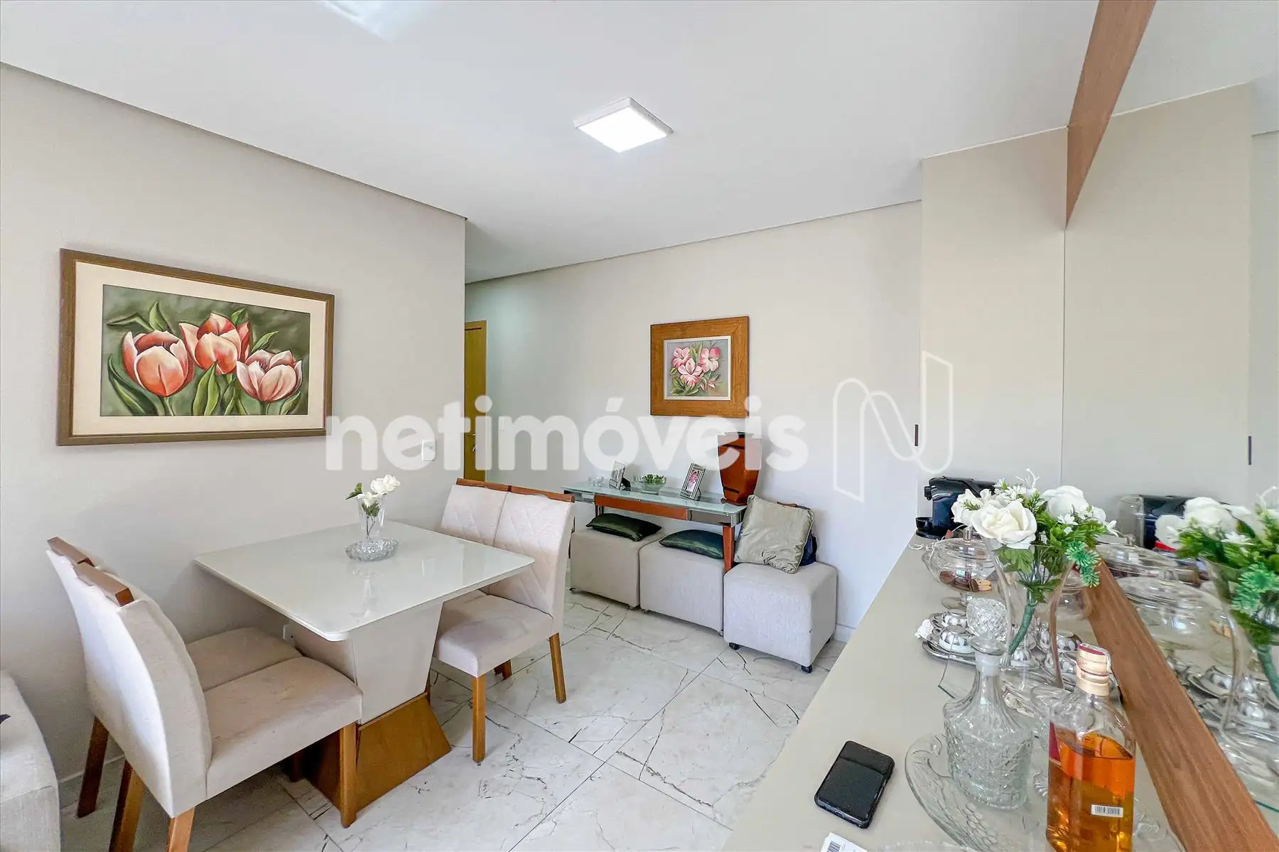 Sala de estar e jantar