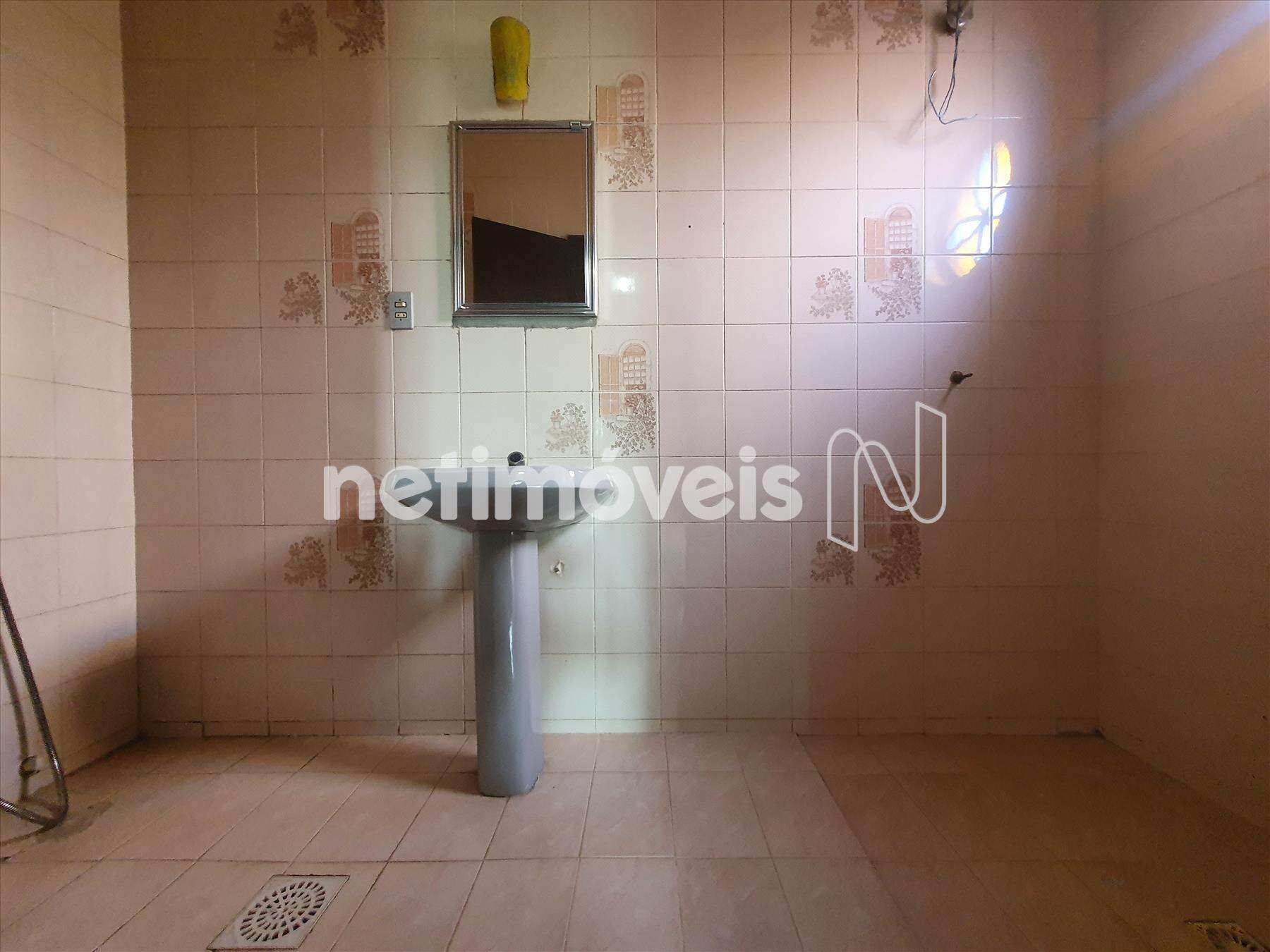 casa-quatro-quartos-floramar