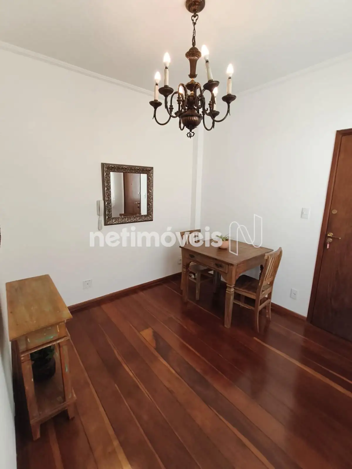 Apartamento para comprar com 29 m², 1 quarto, 1 banheiro, 1 vaga em Rua Cristal, Santa Tereza, Belo Horizonte