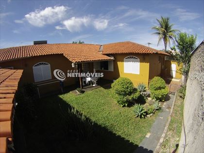 Casa-5Qts-Suíte-Salas-Piscina-Jardim-SãoLuiz 