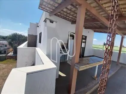 ducha e churasqueira