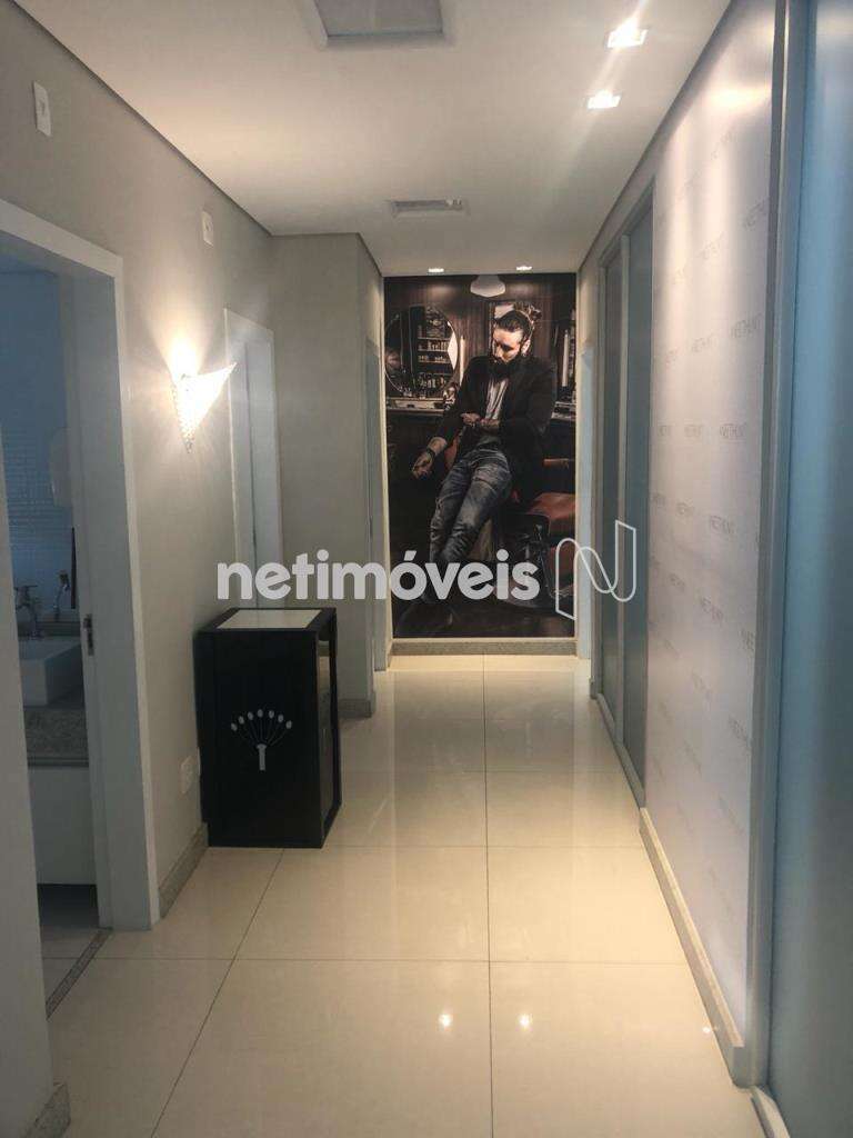 Andar-pilotis para comprar com 221 m², 4 banheiros, 5 vagas em Avenida Barbacena, Santo Agostinho, Belo Horizonte