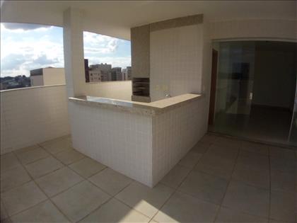 TERRAÇO COM VISÃO ENTRADA E CHURRASQUEIRA