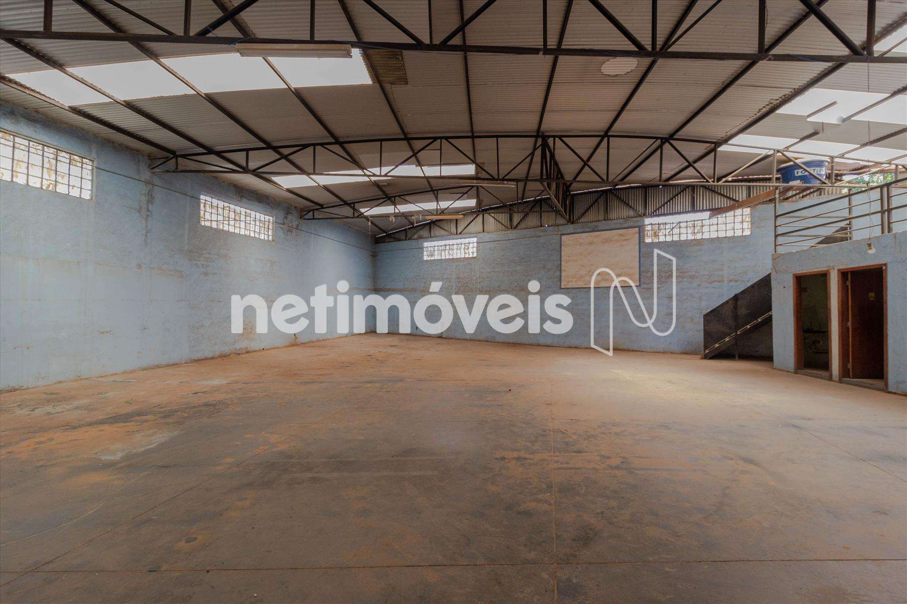 Galpão para comprar com 360 m², 2 banheiros em Rua José Pinto de Moura, Jardim Guanabara, Belo Horizonte