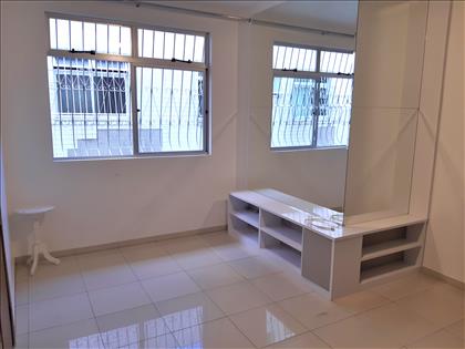 SALA AMPLA PARA DOIS AMBIENTES