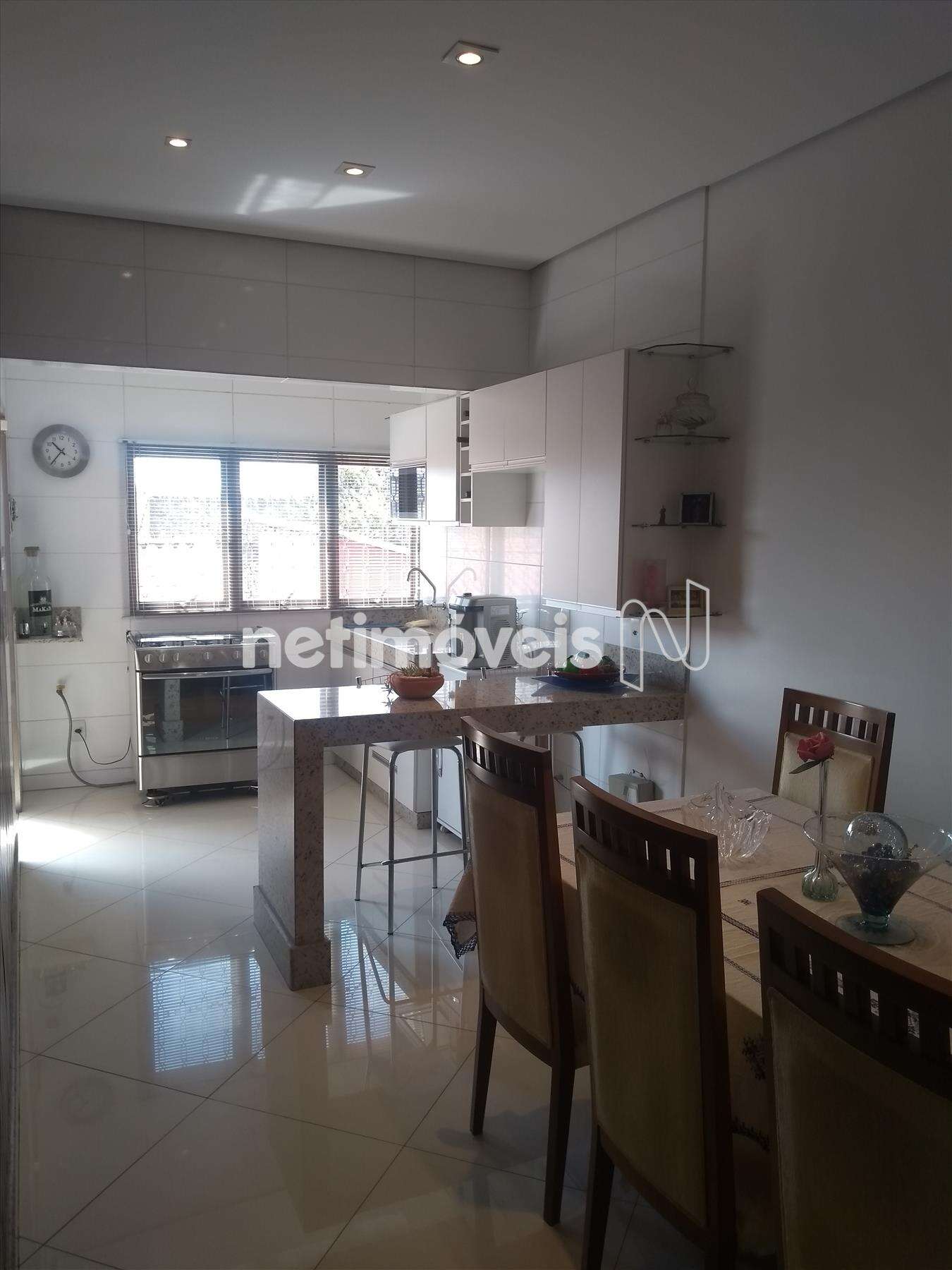  Casa-3Quartos-Suíte-Churrasqueira-Glória